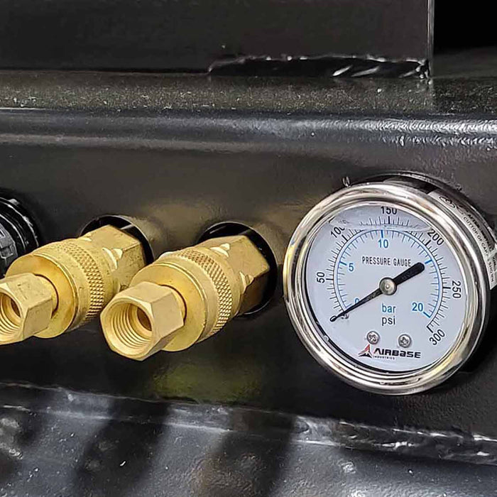 Air outlets and pressure gauge detail on EMAX E450 G 3 in 1 truck mount air compressor