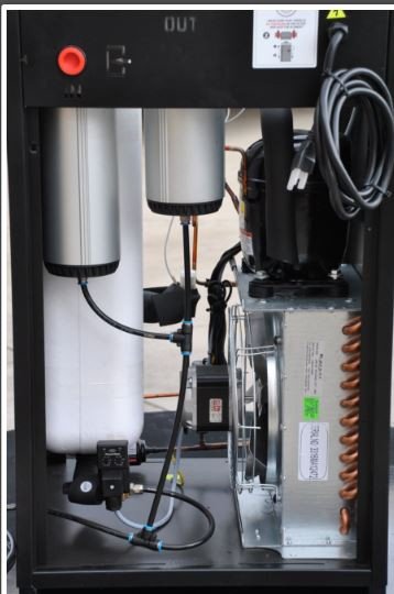 Cutaway view of the EMAX E450-SP refrigerated dryer showing the stainless-steel heat exchanger and aluminum inner cooler