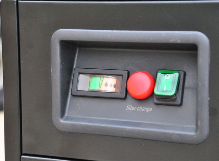 Digital control panel on the refrigerated air dryer included with the EMAX E450-SP compressor bundle